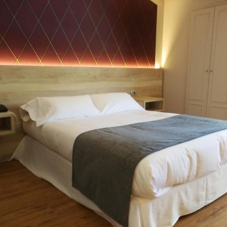 Hospedium Hotel La Marina Costa Da Morte ثي المظهر الخارجي الصورة