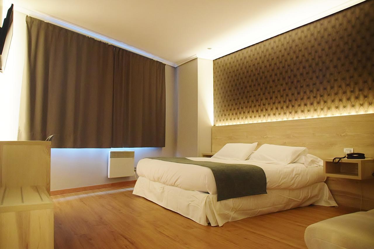 Hospedium Hotel La Marina Costa Da Morte ثي المظهر الخارجي الصورة