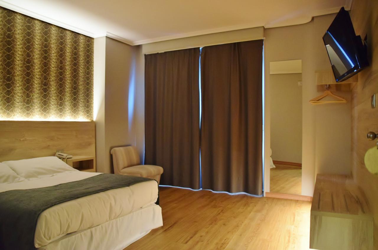 Hospedium Hotel La Marina Costa Da Morte ثي المظهر الخارجي الصورة