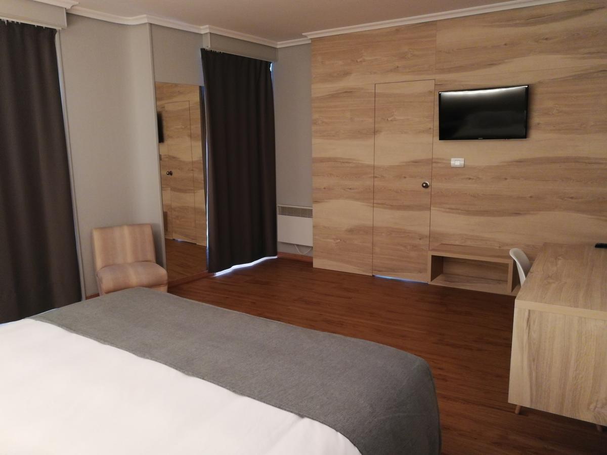 Hospedium Hotel La Marina Costa Da Morte ثي المظهر الخارجي الصورة
