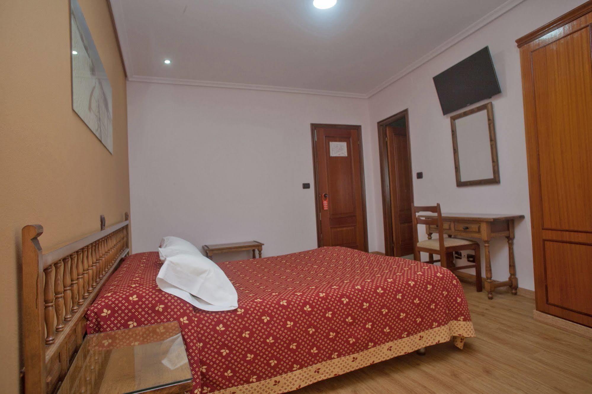 Hospedium Hotel La Marina Costa Da Morte ثي المظهر الخارجي الصورة