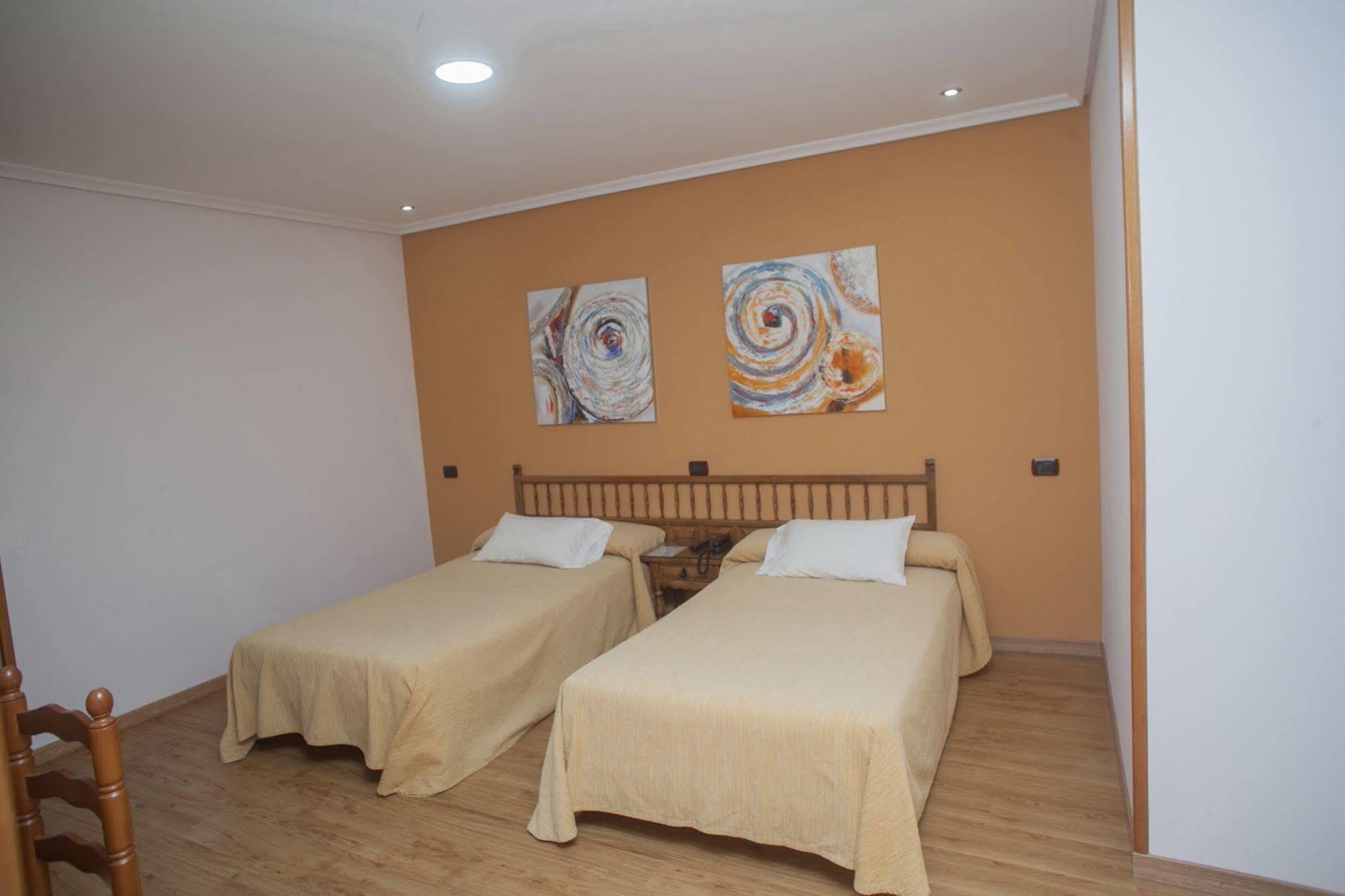 Hospedium Hotel La Marina Costa Da Morte ثي المظهر الخارجي الصورة