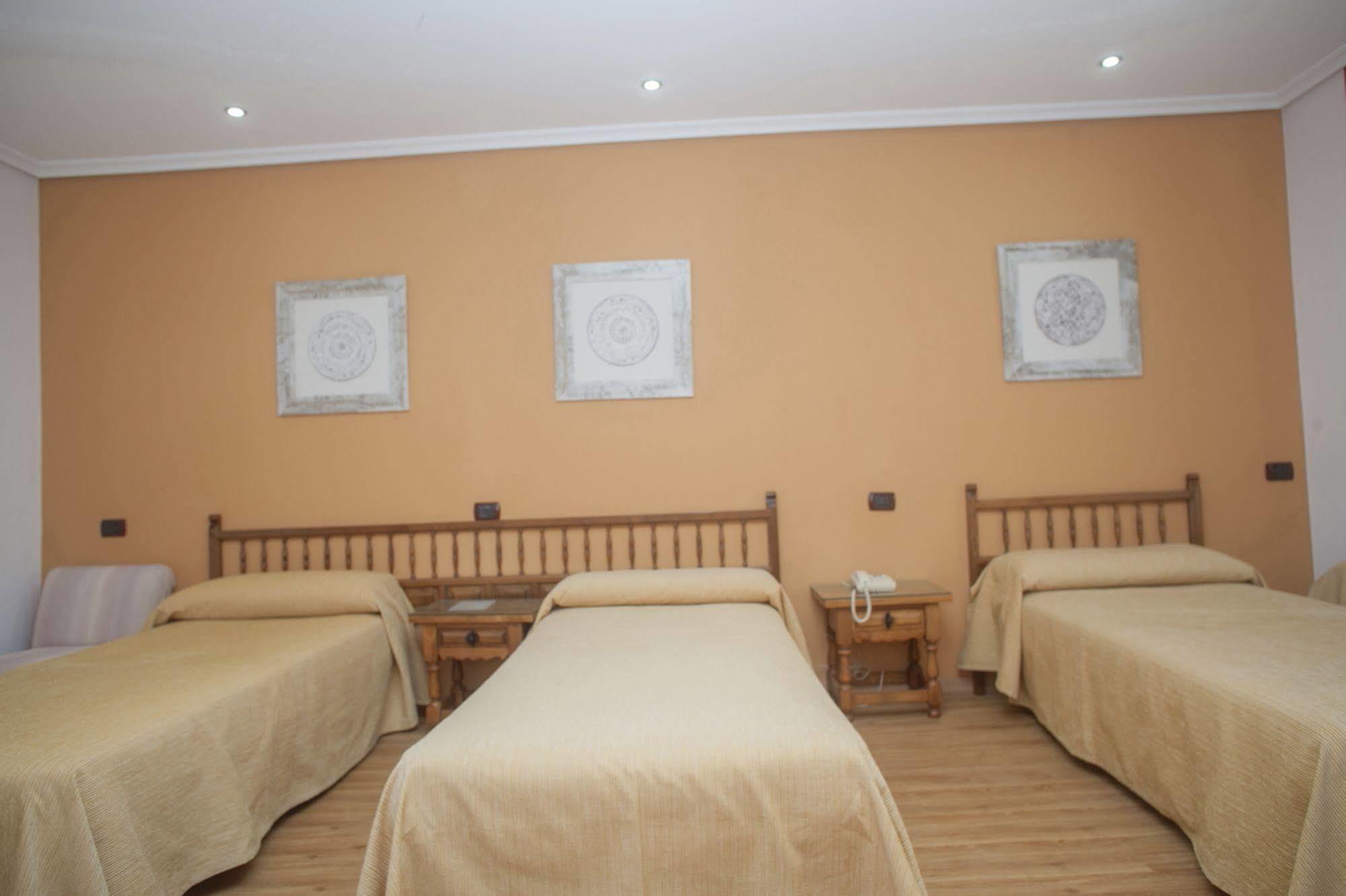 Hospedium Hotel La Marina Costa Da Morte ثي المظهر الخارجي الصورة