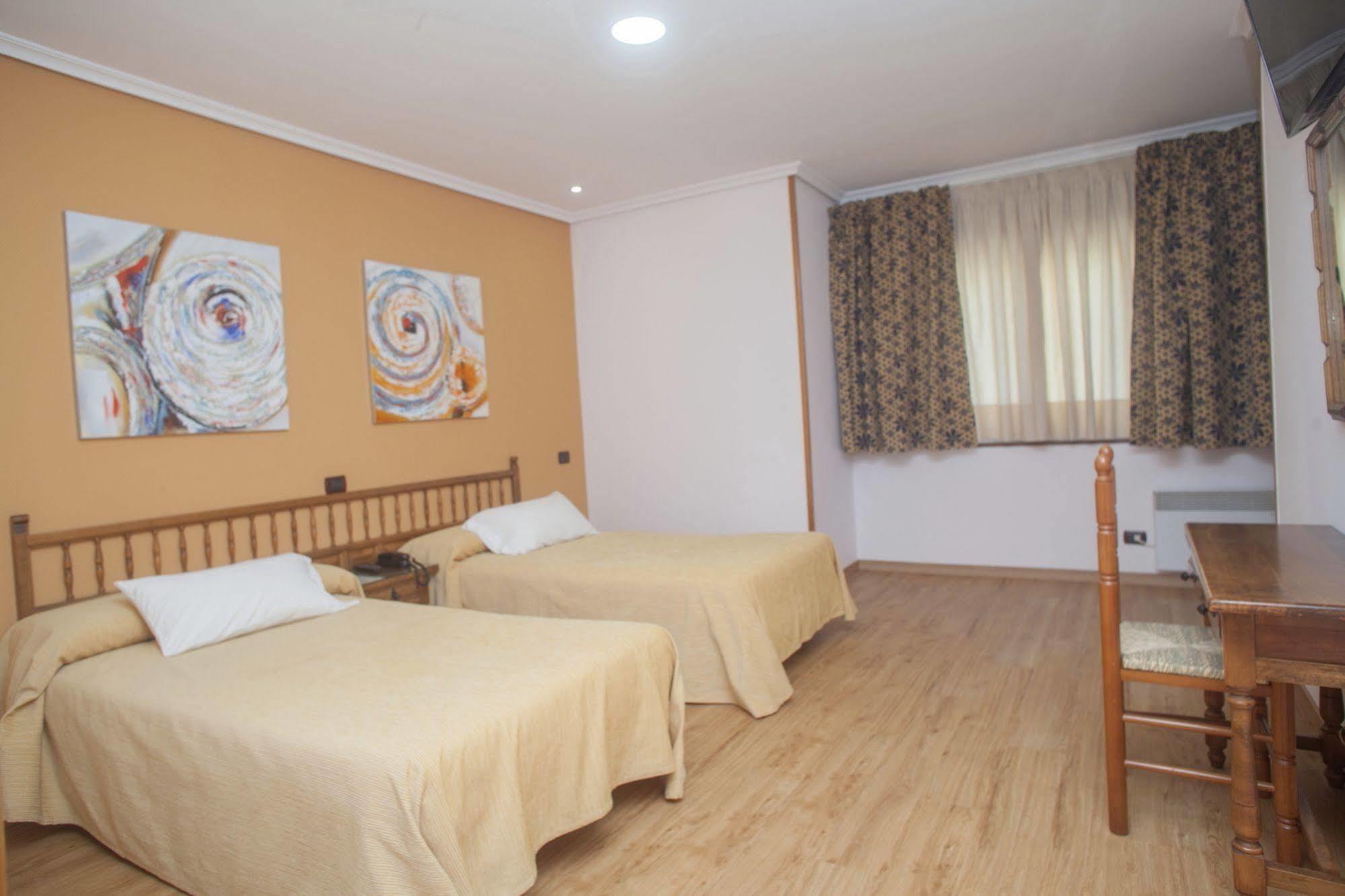 Hospedium Hotel La Marina Costa Da Morte ثي المظهر الخارجي الصورة